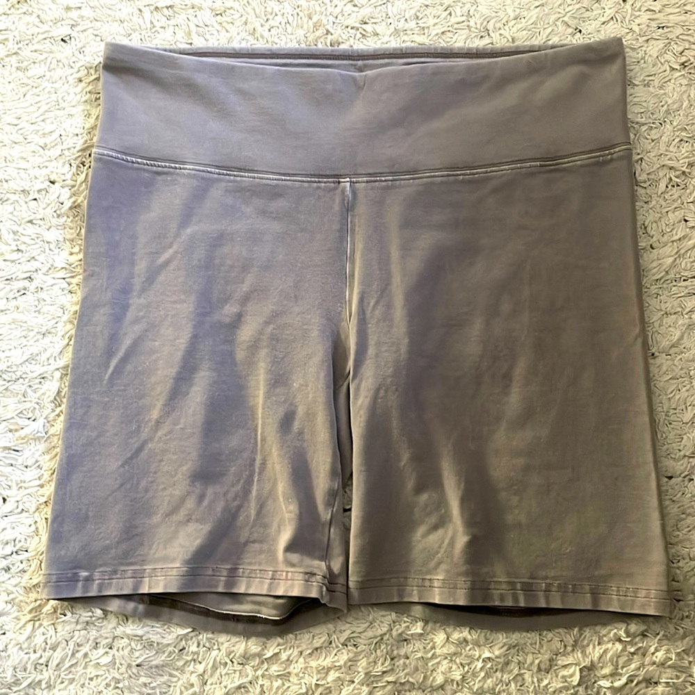 TNA bike shorts